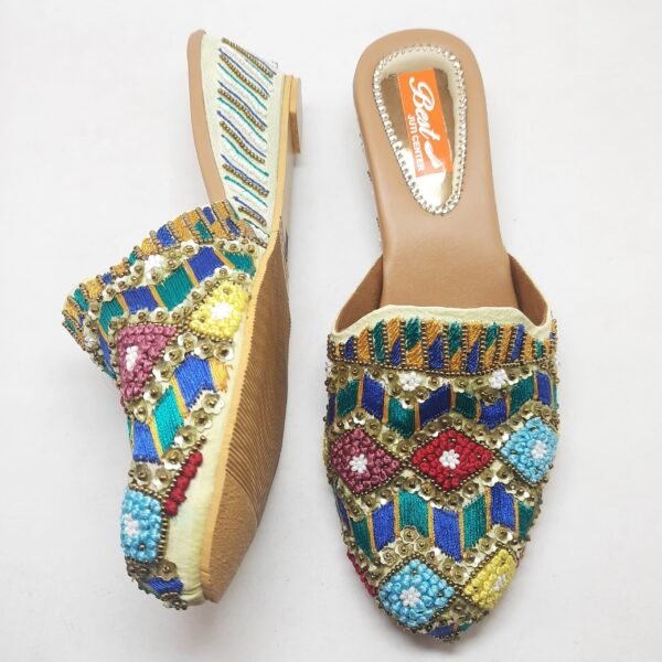 Multicolor embroidery wedges - Image 2